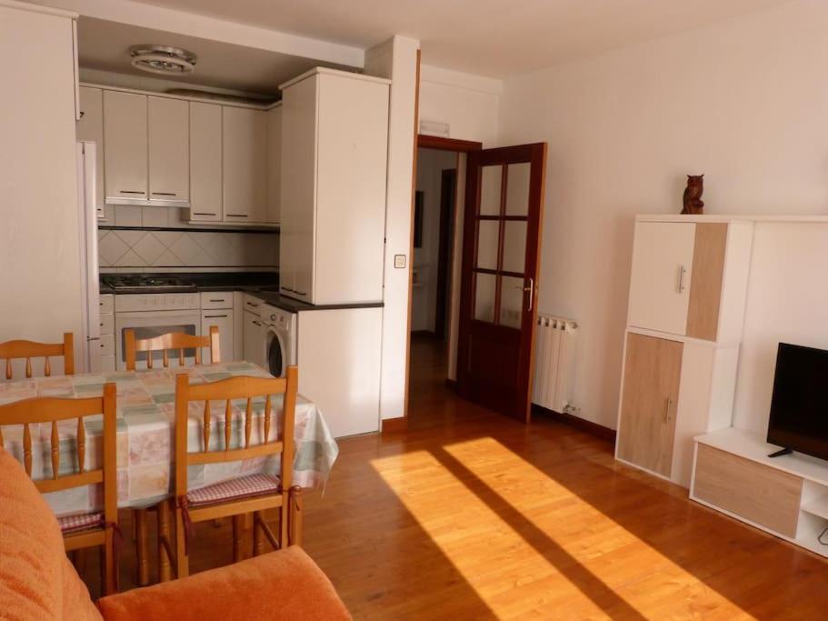 Eguzkilore - Apartamento Luminoso Y Soleado Elizondo Luaran gambar